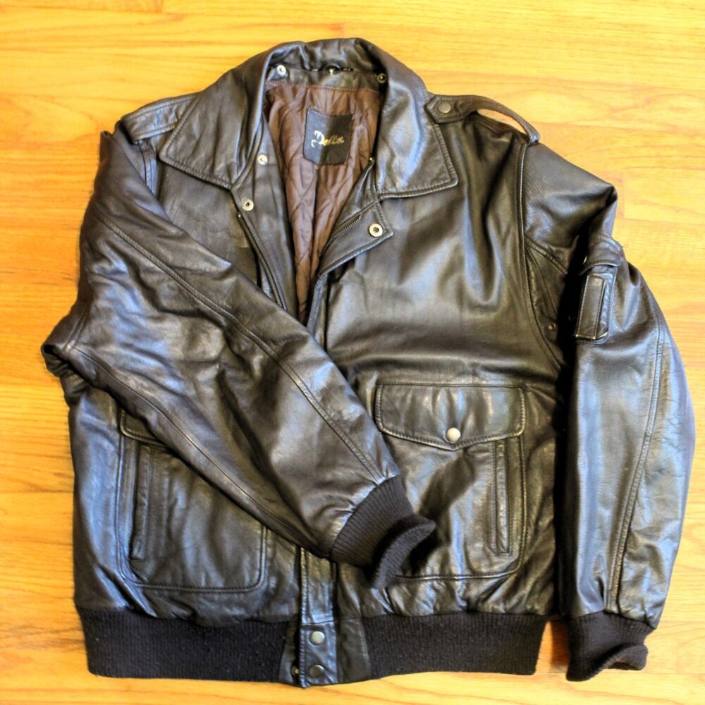 Vintage Black Leather Bomber Jacket | Size 44 | Classic Aviator Style